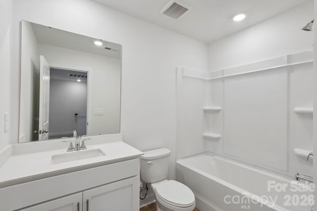 9024 Foggy Brook Loop, Charlotte, NC 28216
