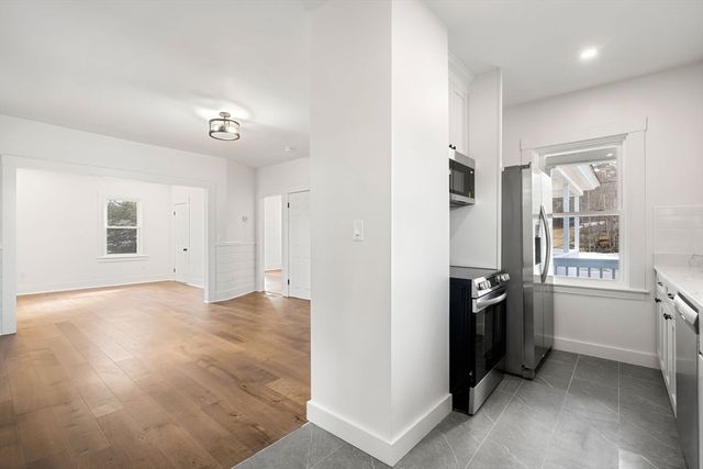 2 Maple St, Shirley, MA 01464