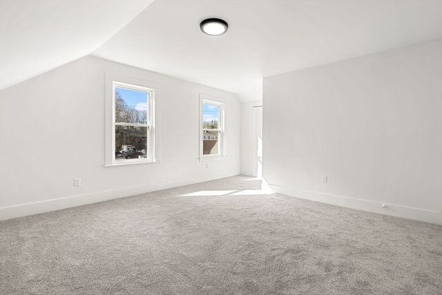 2 Maple St, Shirley, MA 01464