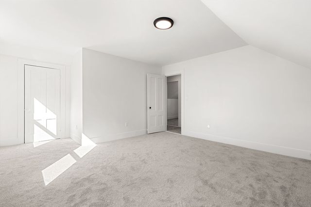 2 Maple St, Shirley, MA 01464