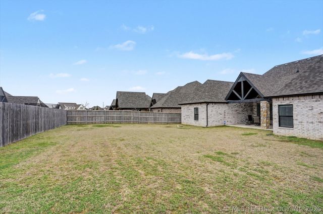 12419 S 102nd East Avenue, Bixby, OK 74008
