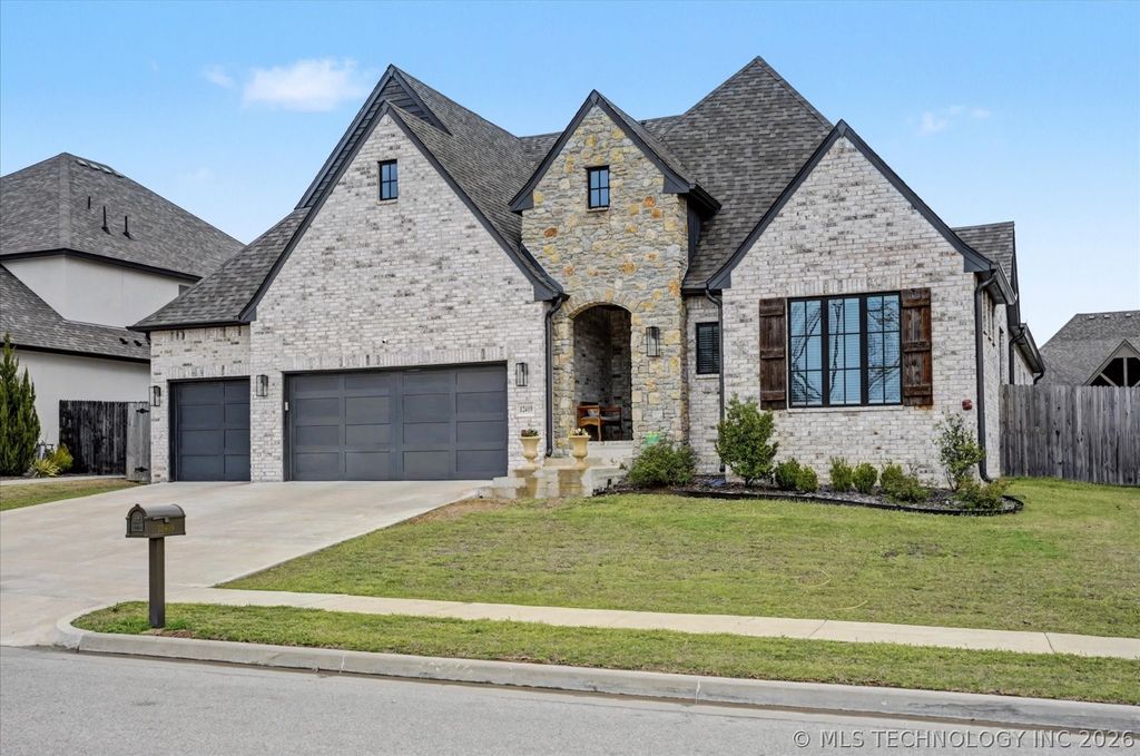 12419 S 102nd East Avenue, Bixby, OK 74008