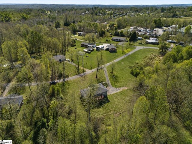 115 Pinetree Lane, Easley, SC 29640