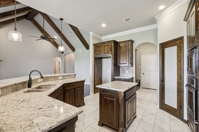 1020 Jesse James Lane, Springtown, TX 76082