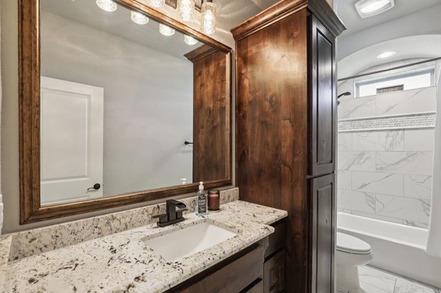 1020 Jesse James Lane, Springtown, TX 76082