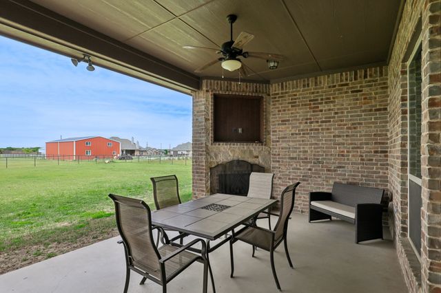 1020 Jesse James Lane, Springtown, TX 76082