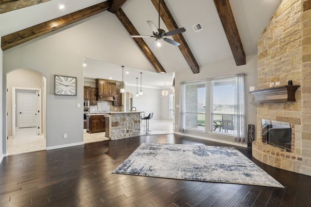 1020 Jesse James Lane, Springtown, TX 76082