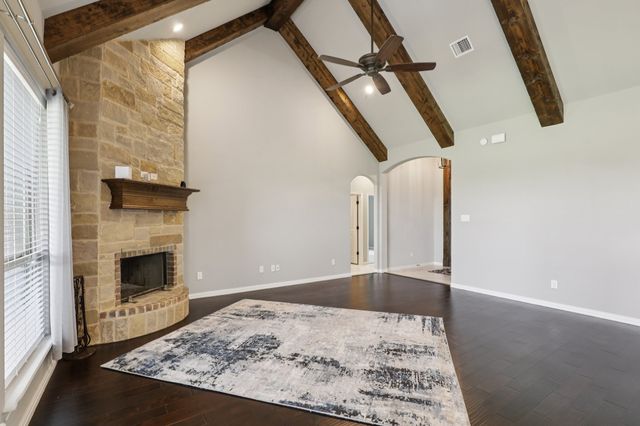 1020 Jesse James Lane, Springtown, TX 76082