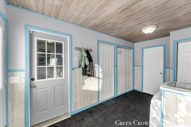 12449 S Catalpa Avenue, Grant Twp-newaygo, MI 49327