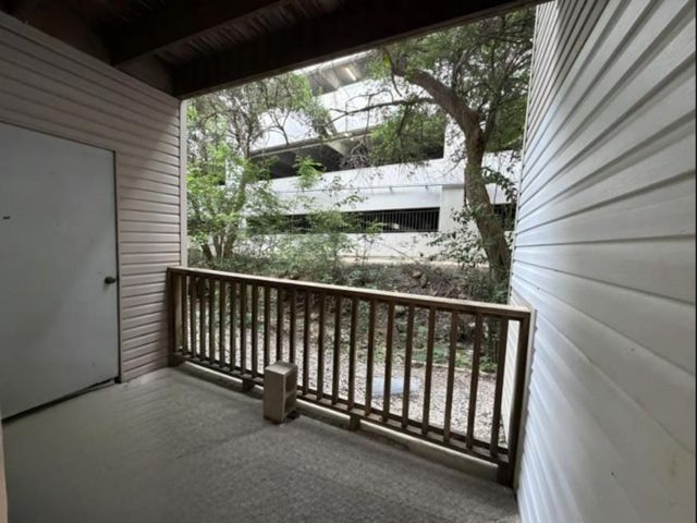 310 Pat Garrison ST 3B, San Marcos, TX 78666