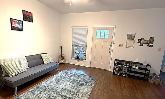 310 Pat Garrison ST 3B, San Marcos, TX 78666