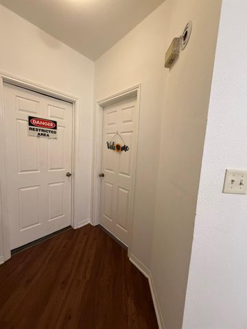 310 Pat Garrison ST 3B, San Marcos, TX 78666