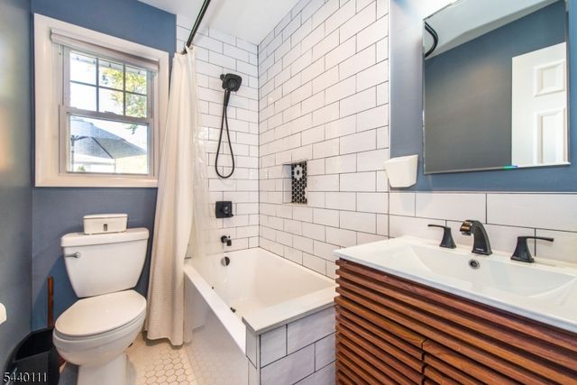 112 Lafayette Ave, Washington Twp., NJ 07676