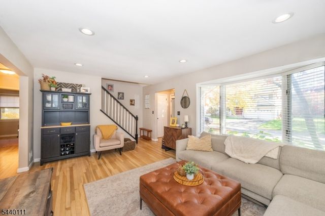 112 Lafayette Ave, Washington Twp., NJ 07676
