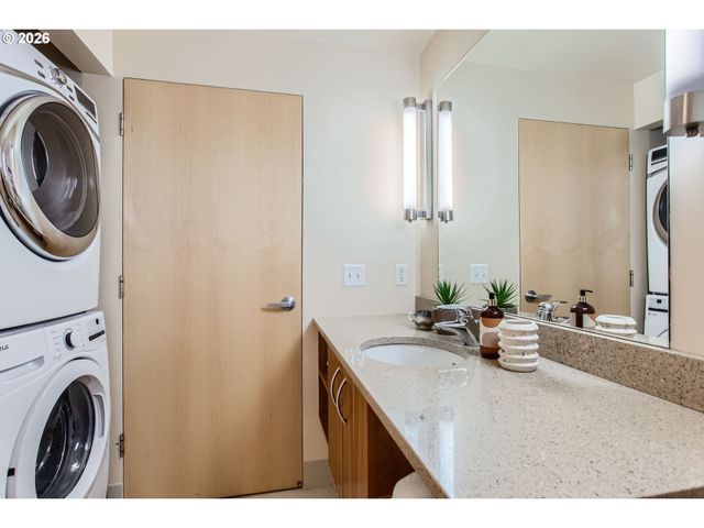 1234 Sw 18TH Ave 303, Portland, OR 97205