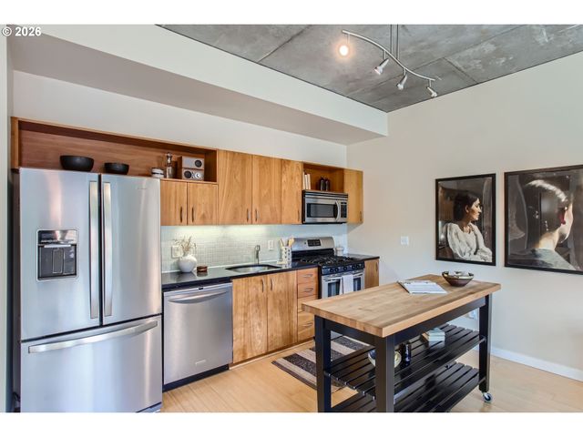 1234 Sw 18TH Ave 303, Portland, OR 97205