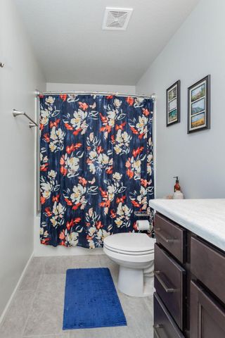 3700 Chinook Drive S, Fargo, ND 58104