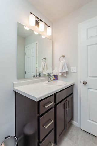 3700 Chinook Drive S, Fargo, ND 58104