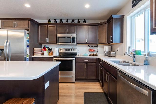 3700 Chinook Drive S, Fargo, ND 58104