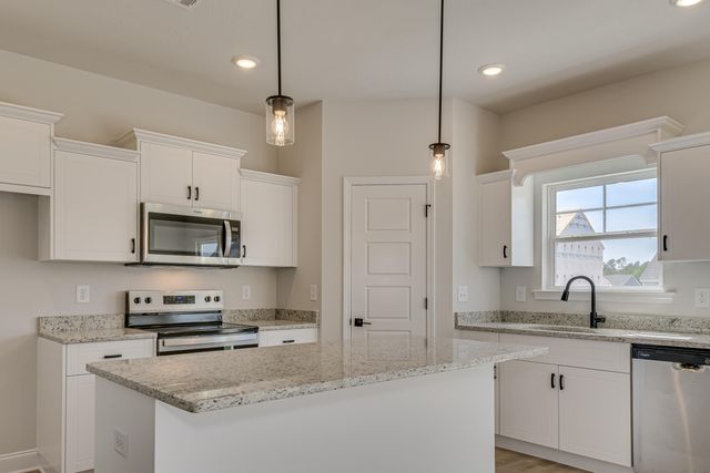 1663 Pine Ridge Dr N, Hephzibah, GA 30815