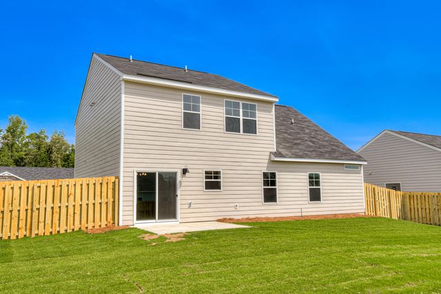 1663 Pine Ridge Dr N, Hephzibah, GA 30815