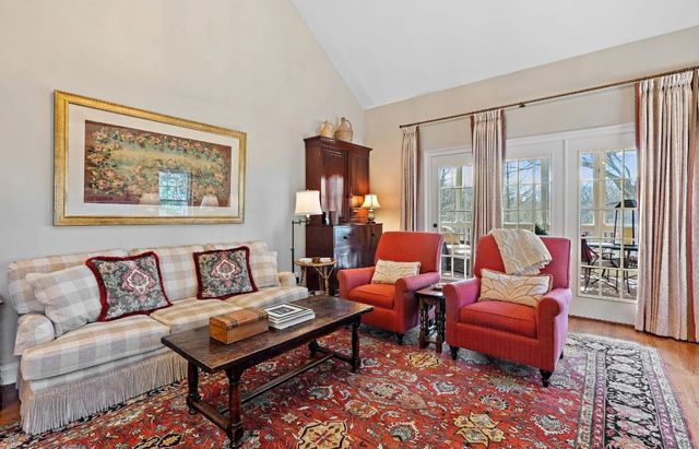 131 Woodmont Blvd # E, Nashville, TN 37205