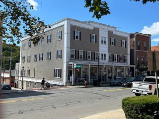 65 Main St, Hudson, MA 01749