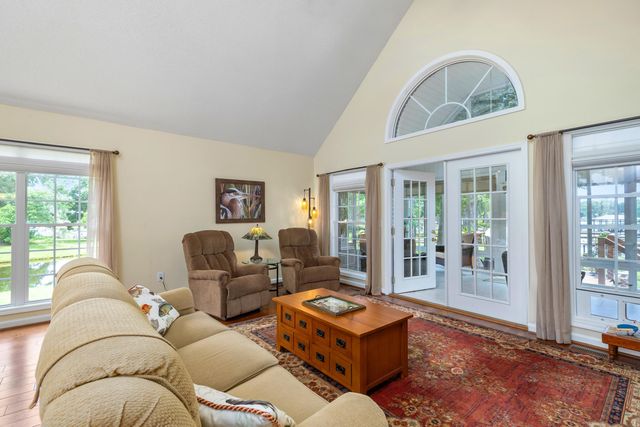 13 Ridge Lake Drive, Manning, SC 29102