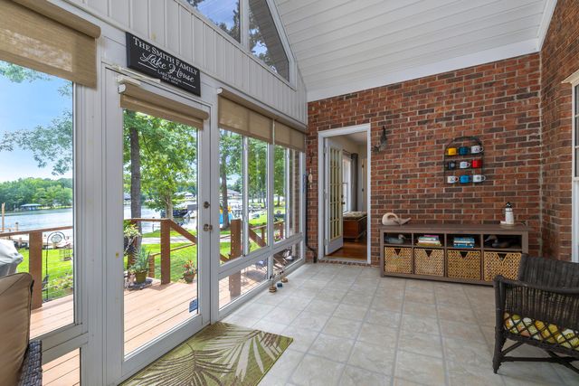 13 Ridge Lake Drive, Manning, SC 29102