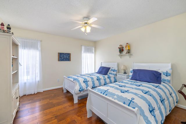 13 Ridge Lake Drive, Manning, SC 29102