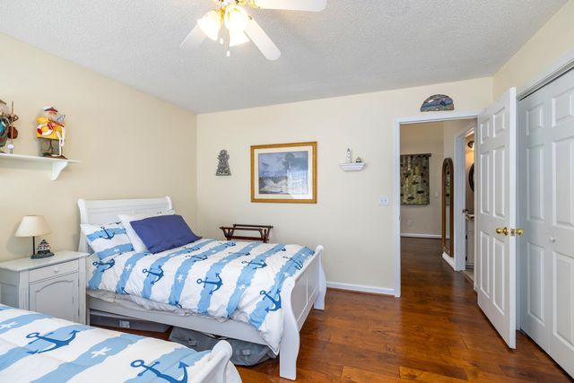 13 Ridge Lake Drive, Manning, SC 29102
