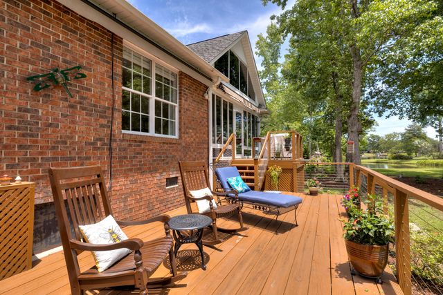 13 Ridge Lake Drive, Manning, SC 29102