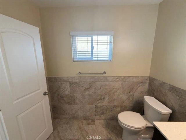 2227 E Westport 2, Anaheim, CA 92806