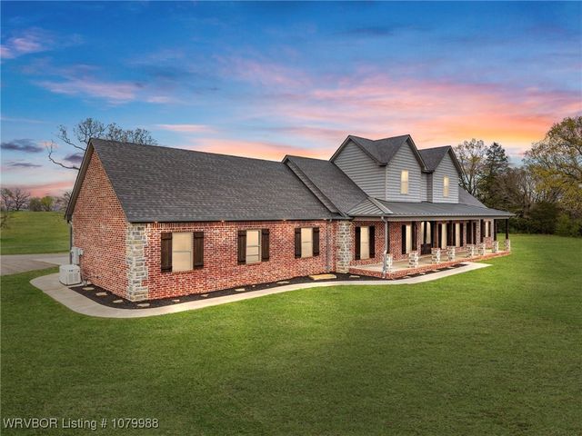 5000 Sue Lane, Lavaca, AR 72941