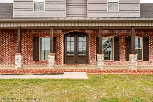 5000 Sue Lane, Lavaca, AR 72941