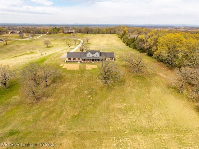5000 Sue Lane, Lavaca, AR 72941
