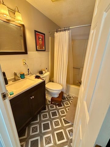 136 Central Street C 6, Hudson, MA 01749