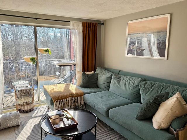 136 Central Street C 6, Hudson, MA 01749