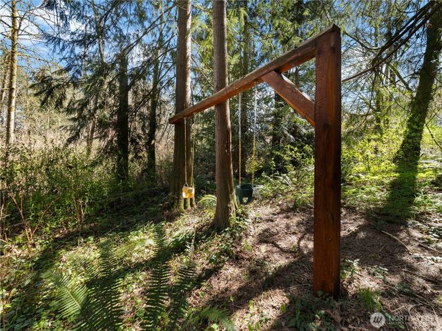 41298 214th Avenue SE, Enumclaw, WA 98022
