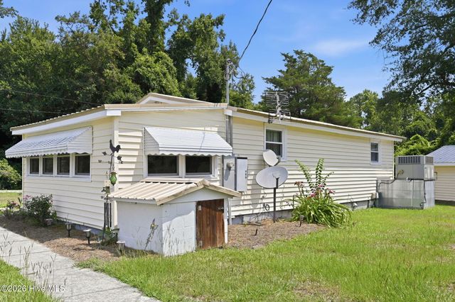 270 Buck Jones Road, Wallace, NC 28466