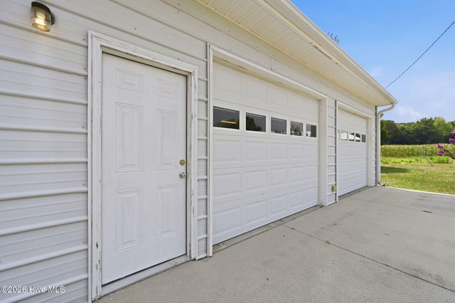 270 Buck Jones Road, Wallace, NC 28466