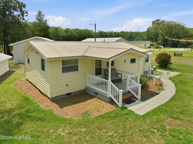 270 Buck Jones Road, Wallace, NC 28466