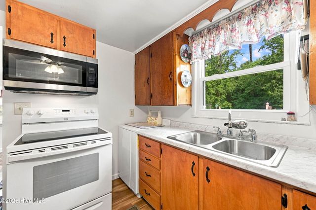 270 Buck Jones Road, Wallace, NC 28466