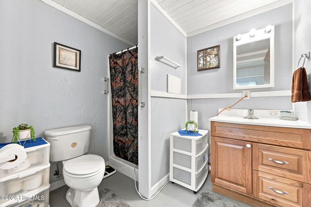 270 Buck Jones Road, Wallace, NC 28466