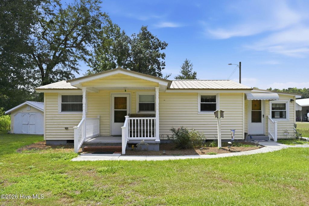 270 Buck Jones Road, Wallace, NC 28466
