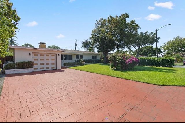 570 SE 2ND Avenue, Pompano Beach, FL 33060