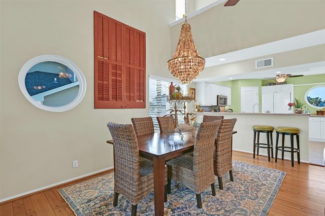 14037 Grambo Boulevard, Galveston, TX 77554