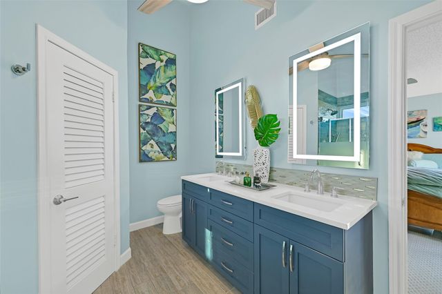 14037 Grambo Boulevard, Galveston, TX 77554