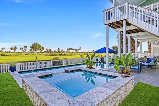 14037 Grambo Boulevard, Galveston, TX 77554