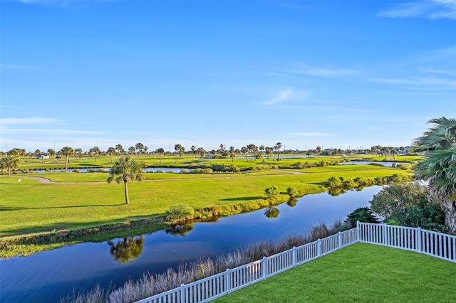 14037 Grambo Boulevard, Galveston, TX 77554